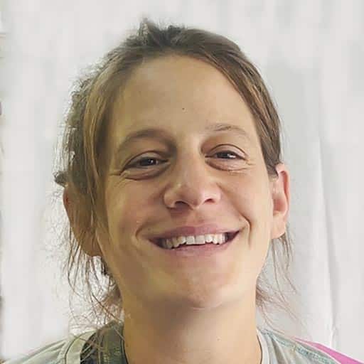 אגם שוסטר- שחקנית ממליצה על טיפול פדיקור רפואי