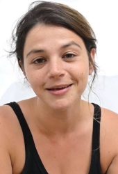 ג'וי ריגר השחקנית ממליצה על נטלי קוסמטיקס על טיפול הפדיקור הרפואי